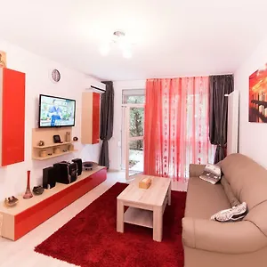 verificați disponibilitatea